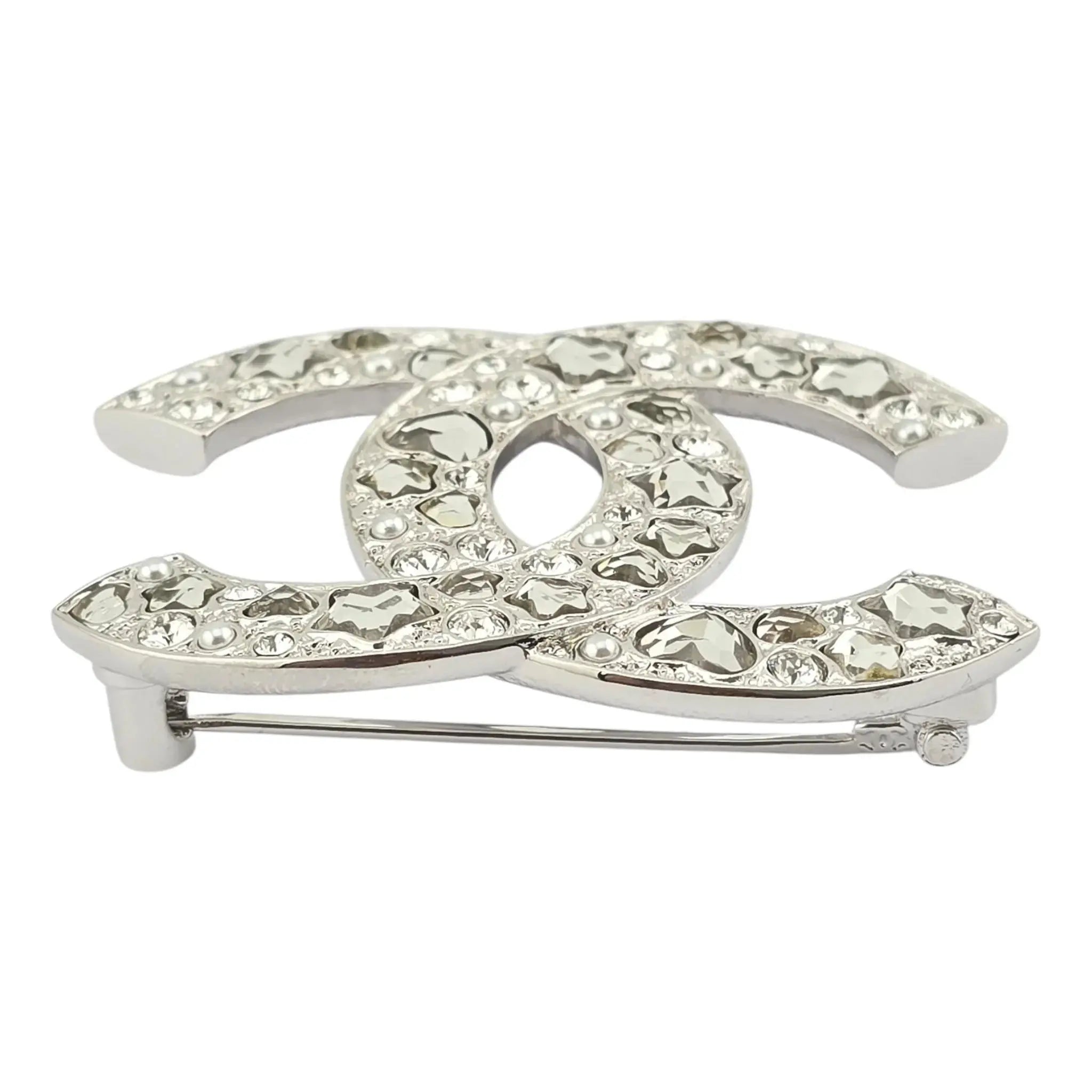 Chanel CC Silver Star Crystal Brooch 2025 CHANEL