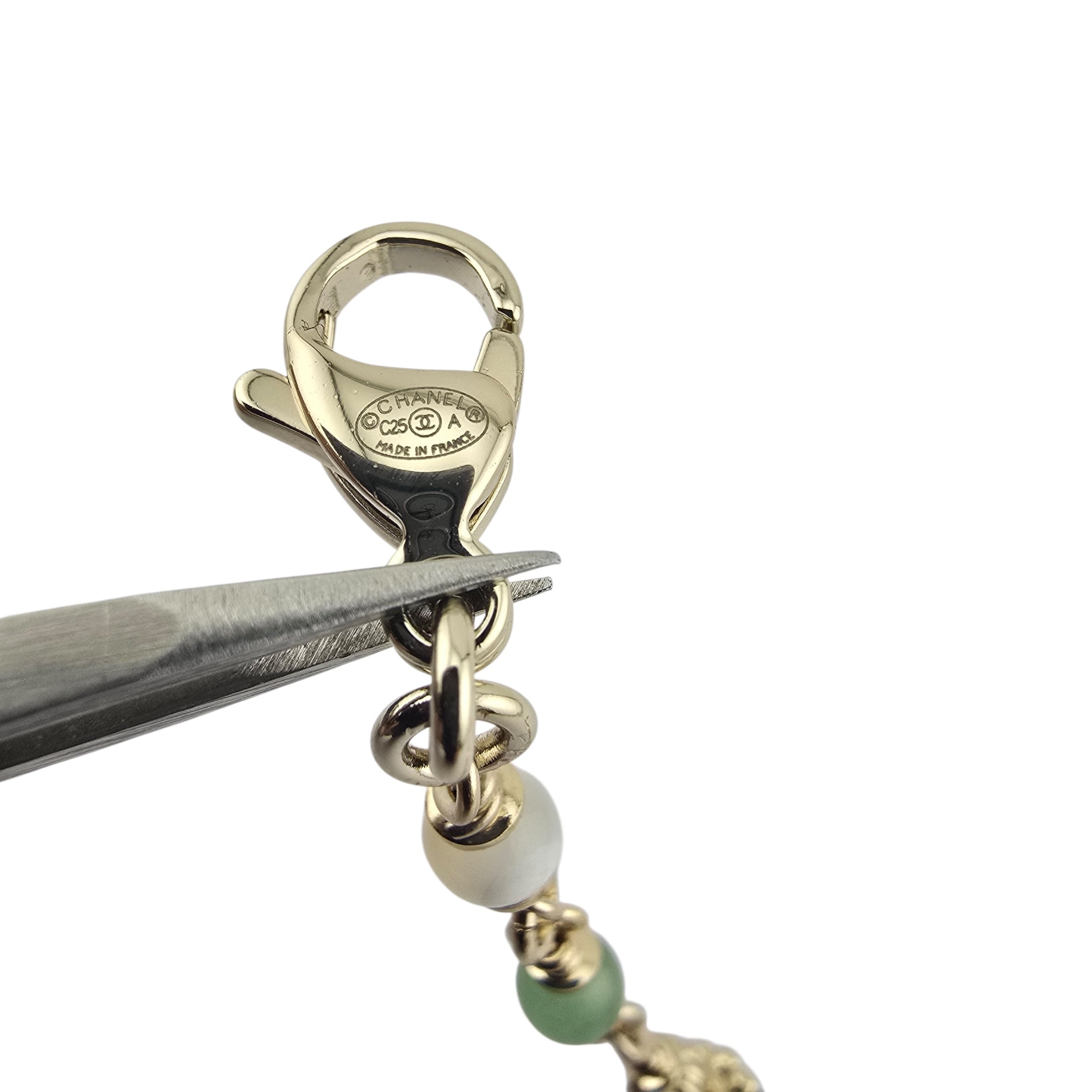 Chanel CC Faux Pearl Bracelet C25