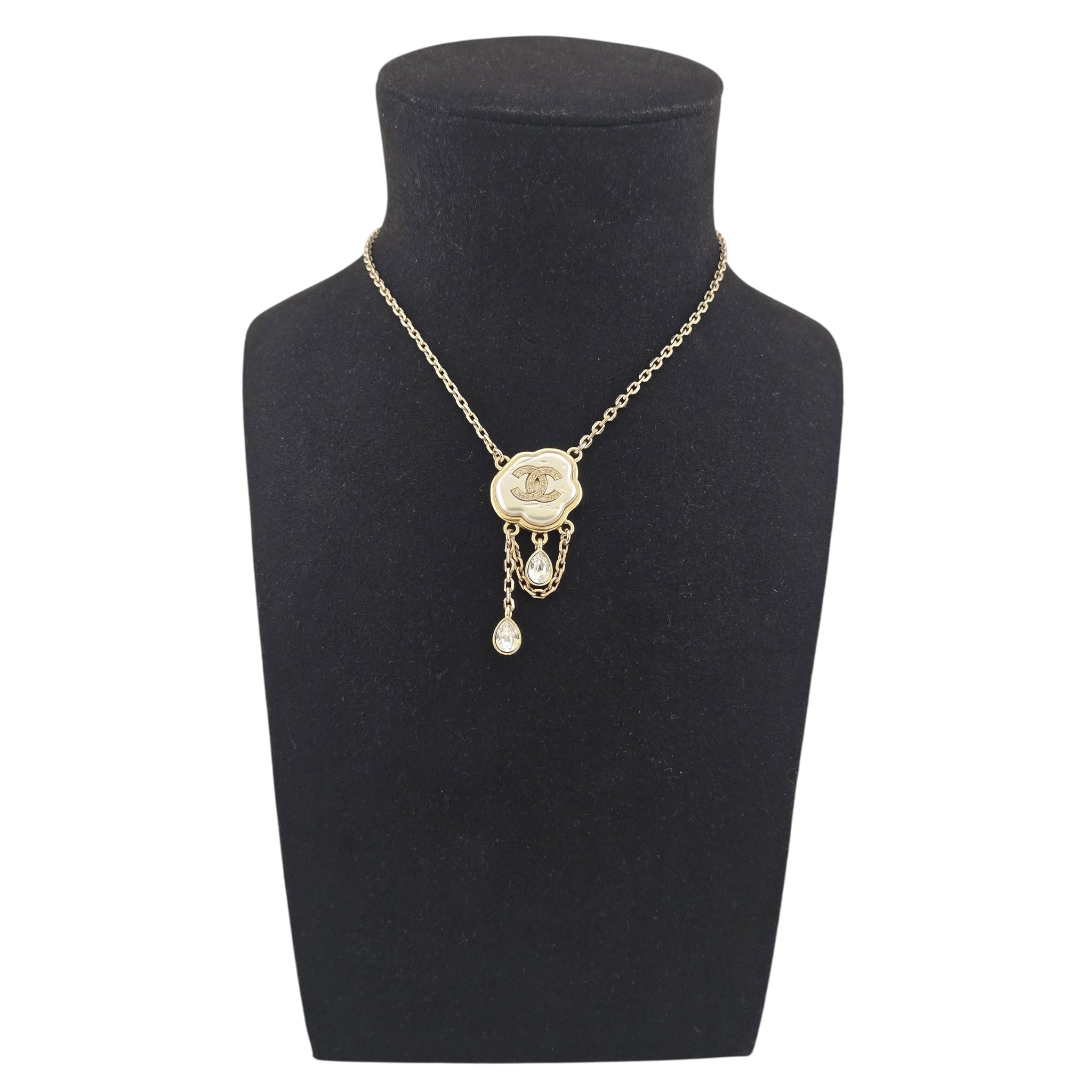 Chanel CC White Pendant Necklace 2025