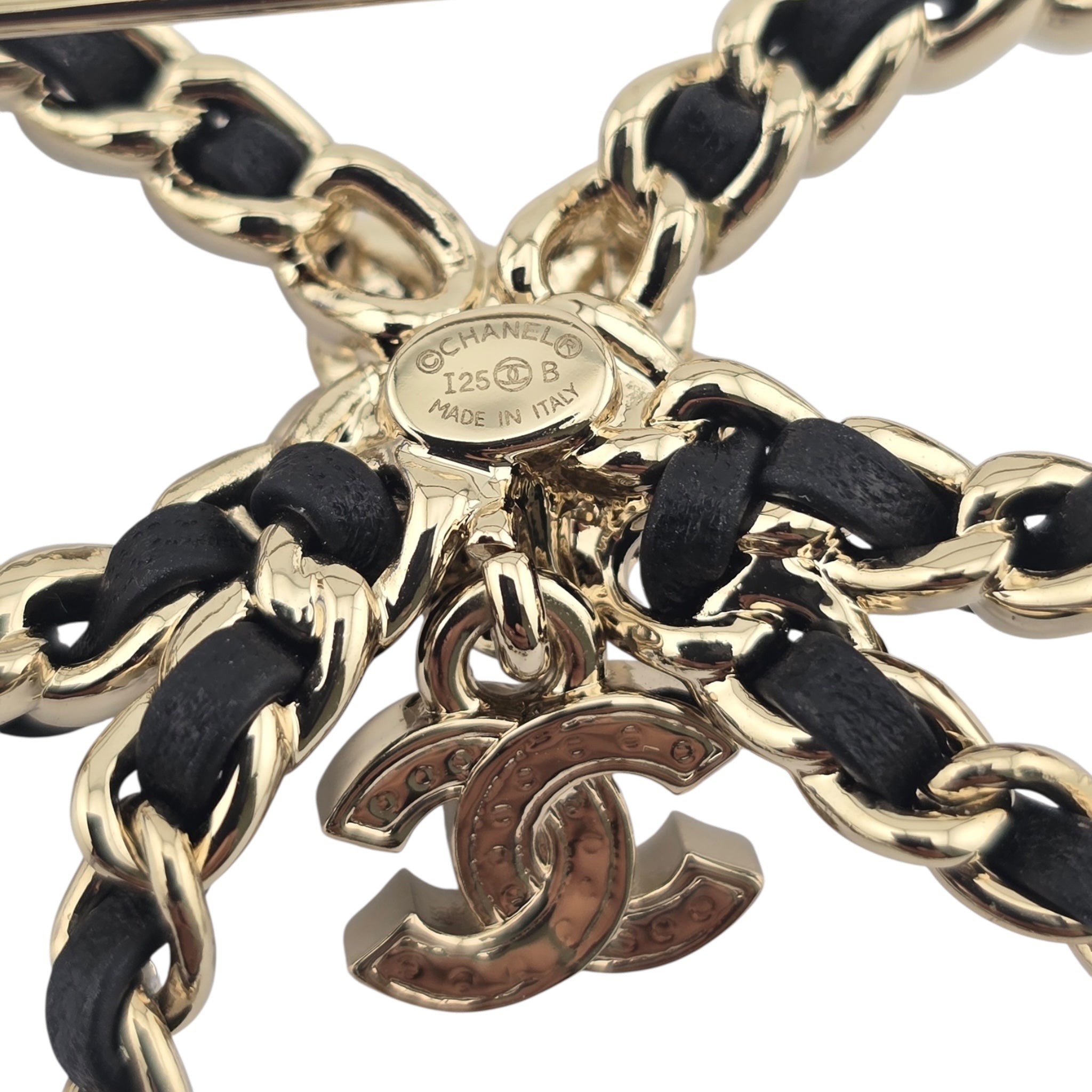 Chanel CC Bow Leather Gold Brooch 2025