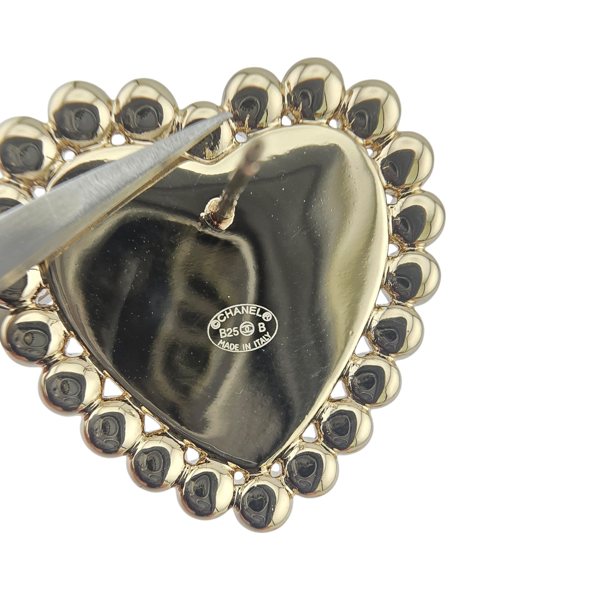 Chanel CC Pink Gold Heart Faux Pearl Earrings 2025 CHANEL