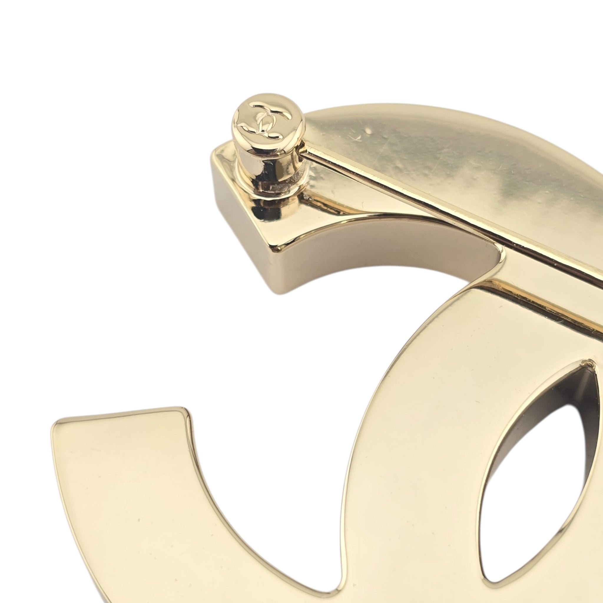 Chanel CC Pink Black Resin Gold Brooch 2023 CHANEL