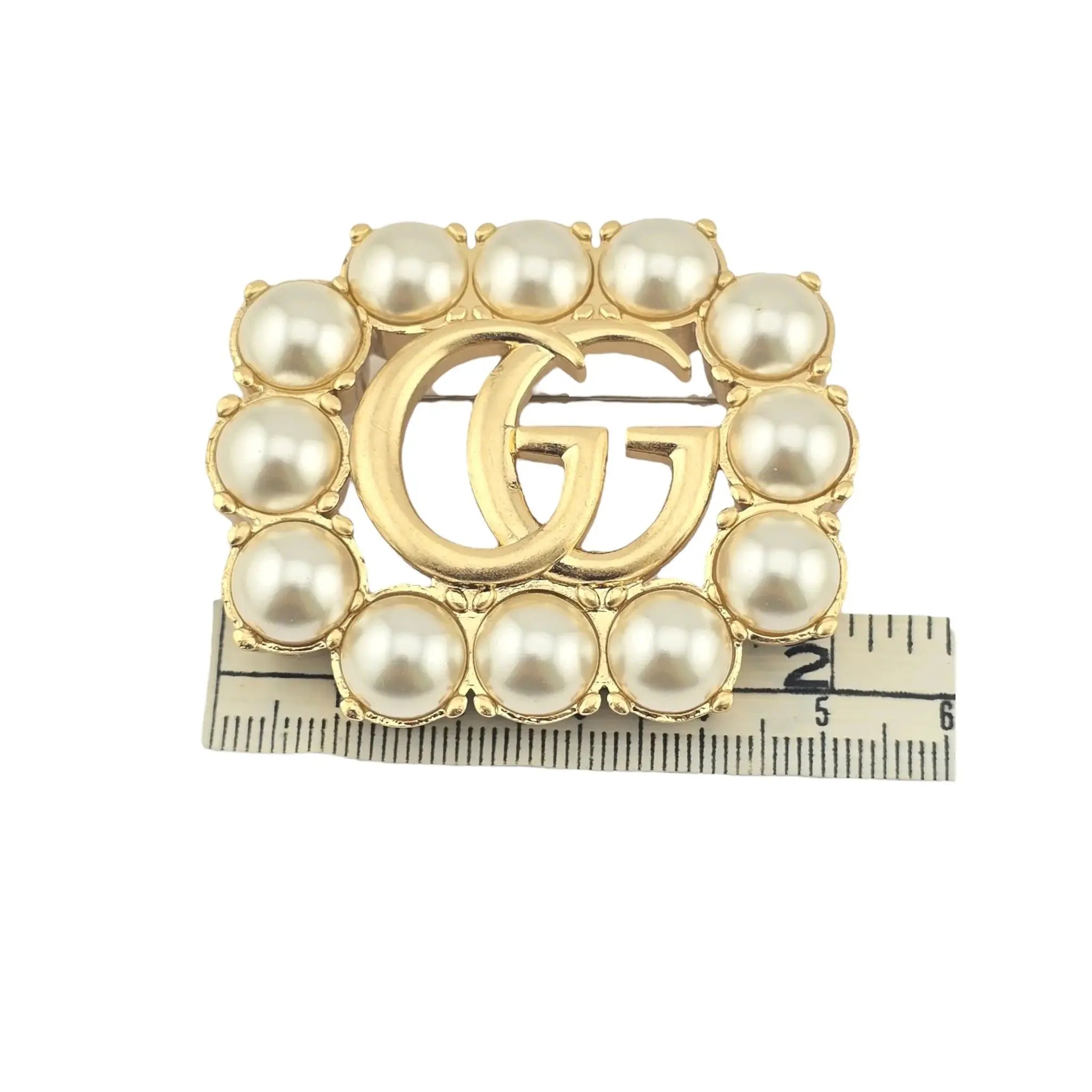 GUCCI GG Pearl Double G Brooch Aged Gold GUCCI