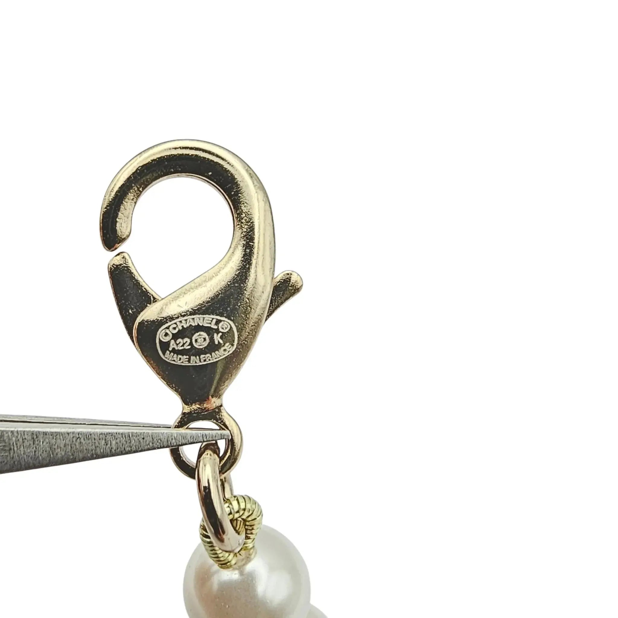 Chanel Faux Pearl & Strass CC Pendant Necklace 2022 BIJOUX HEAVEN