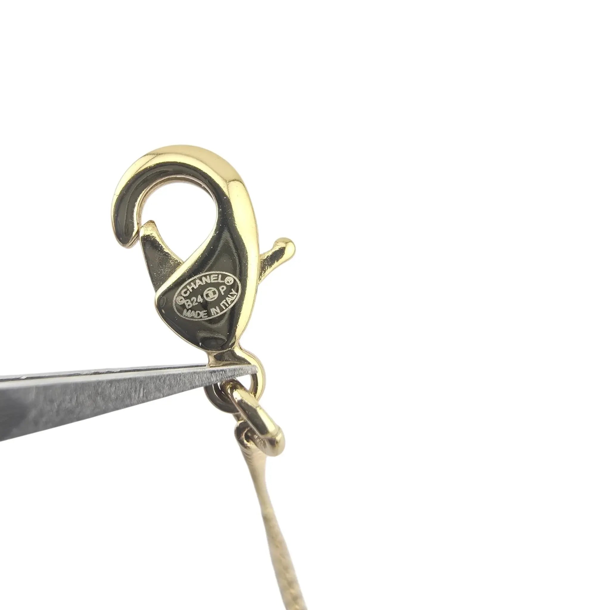 Chanel CC Heart Pendant Necklace 2024 CHANEL