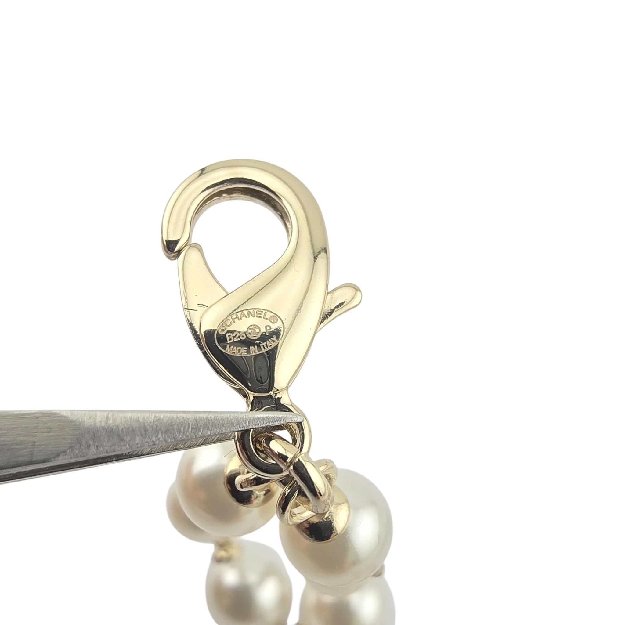 Chanel CC Multicoloured Faux Pearl Necklace 2025 CHANEL