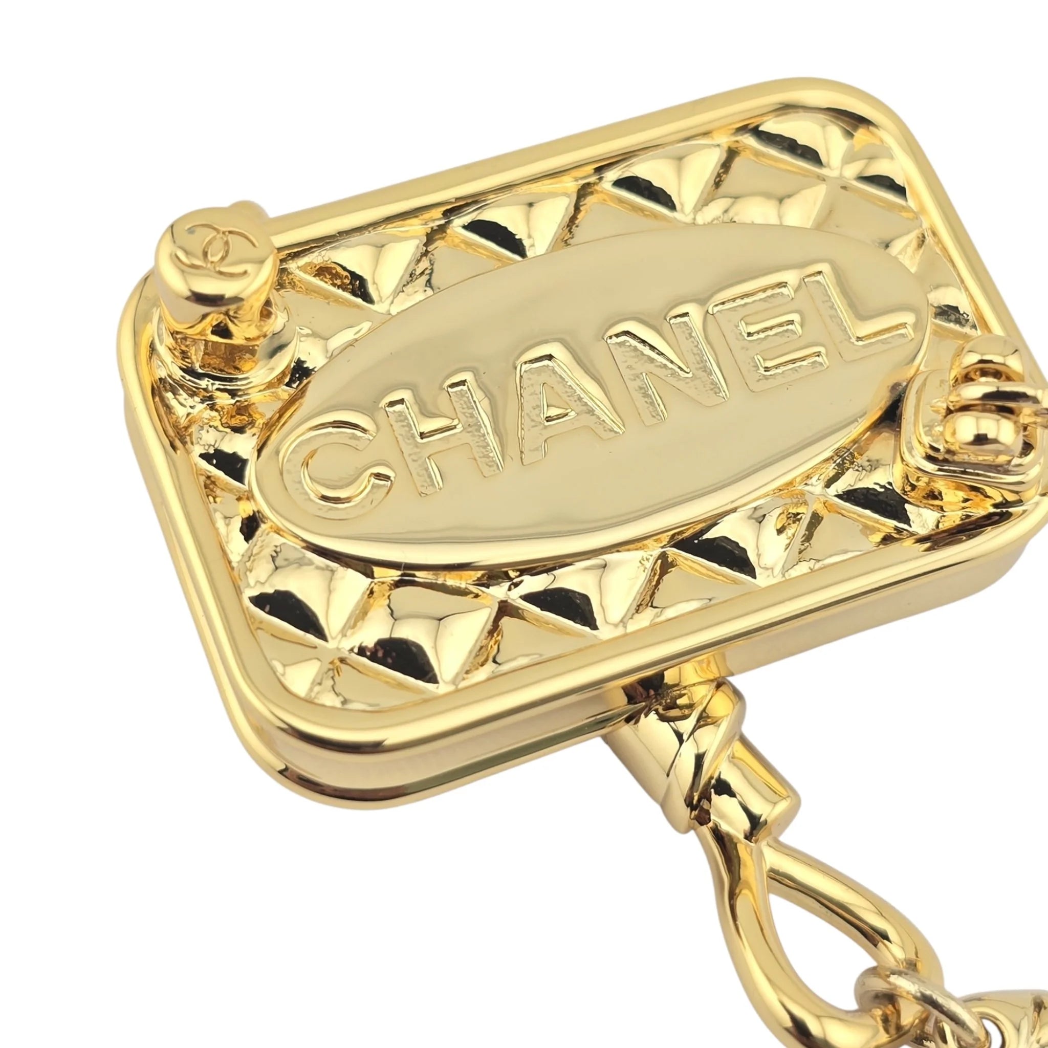 Chanel CC Gold Pearl Brooch 2025 CHANEL