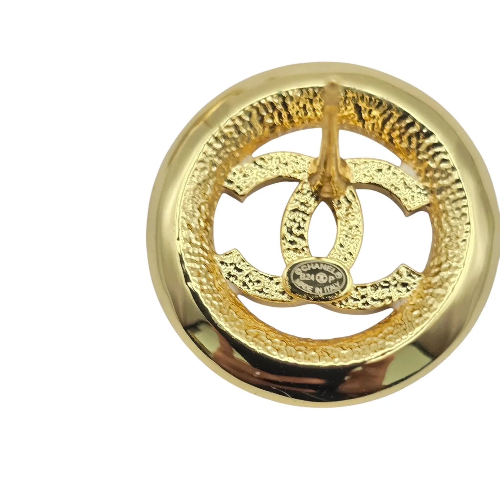 Chanel CC Round Stud Earrings White/Black Enamel 2024 CHANEL