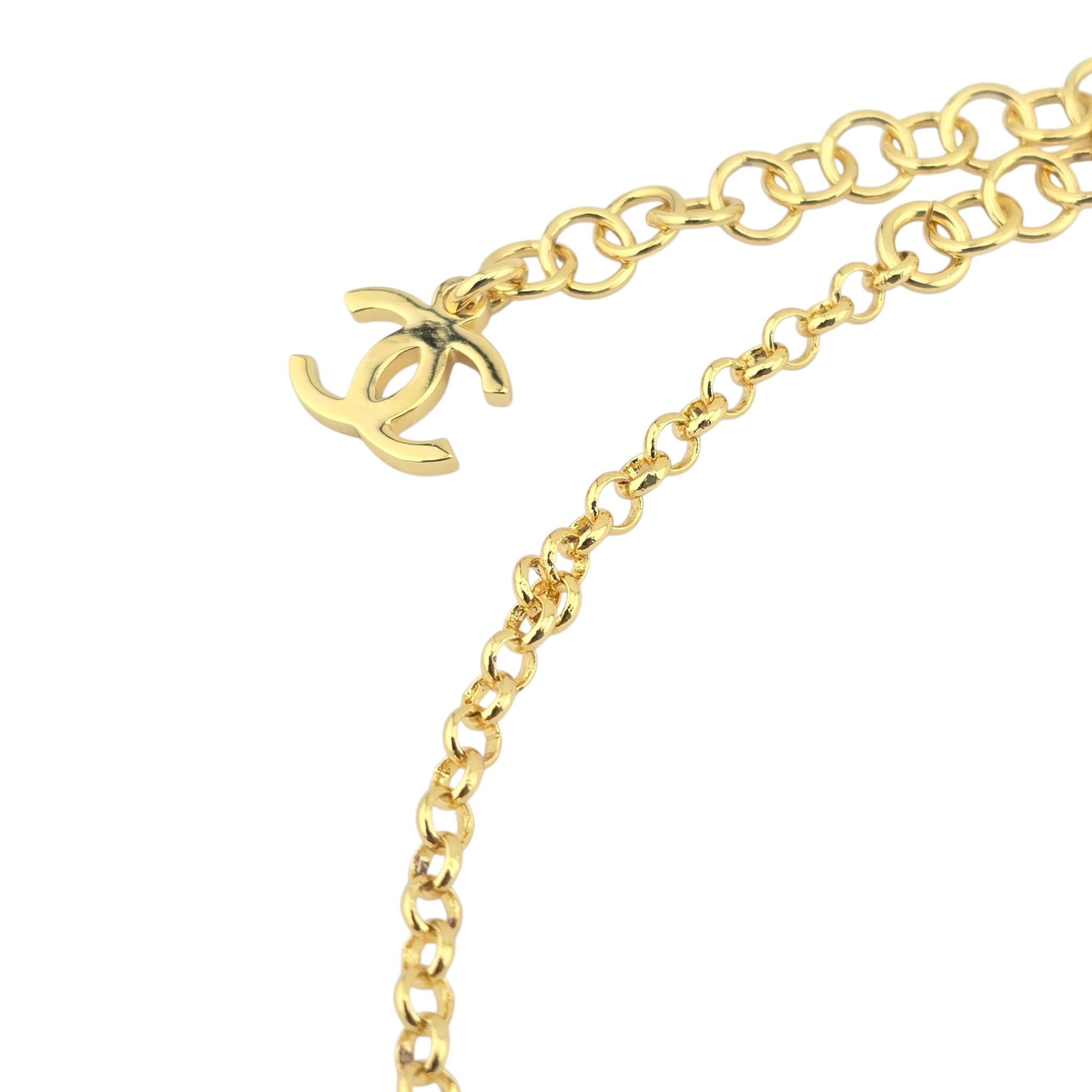 Chanel CC Shell Pendant Gold Necklace 2025 CHANEL