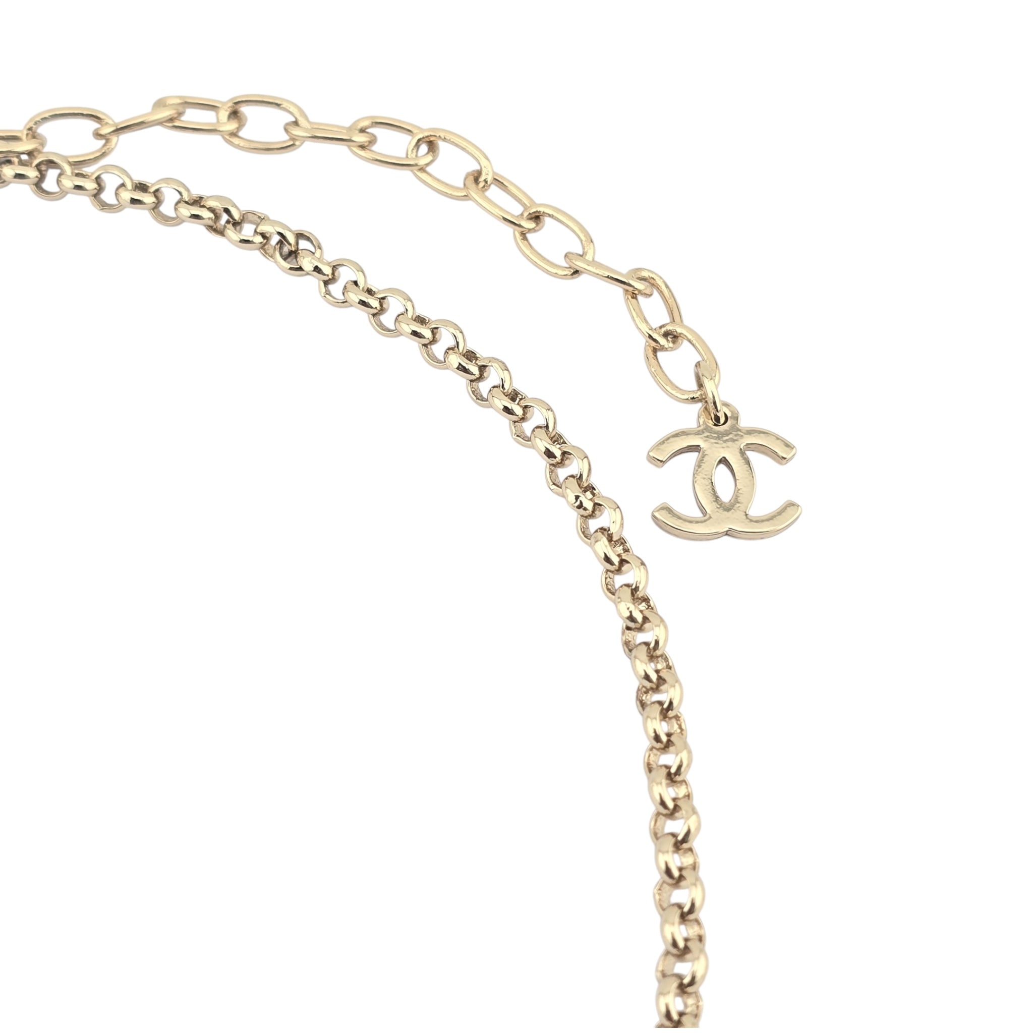 Chanel CC Gold Leaf Necklace 2025