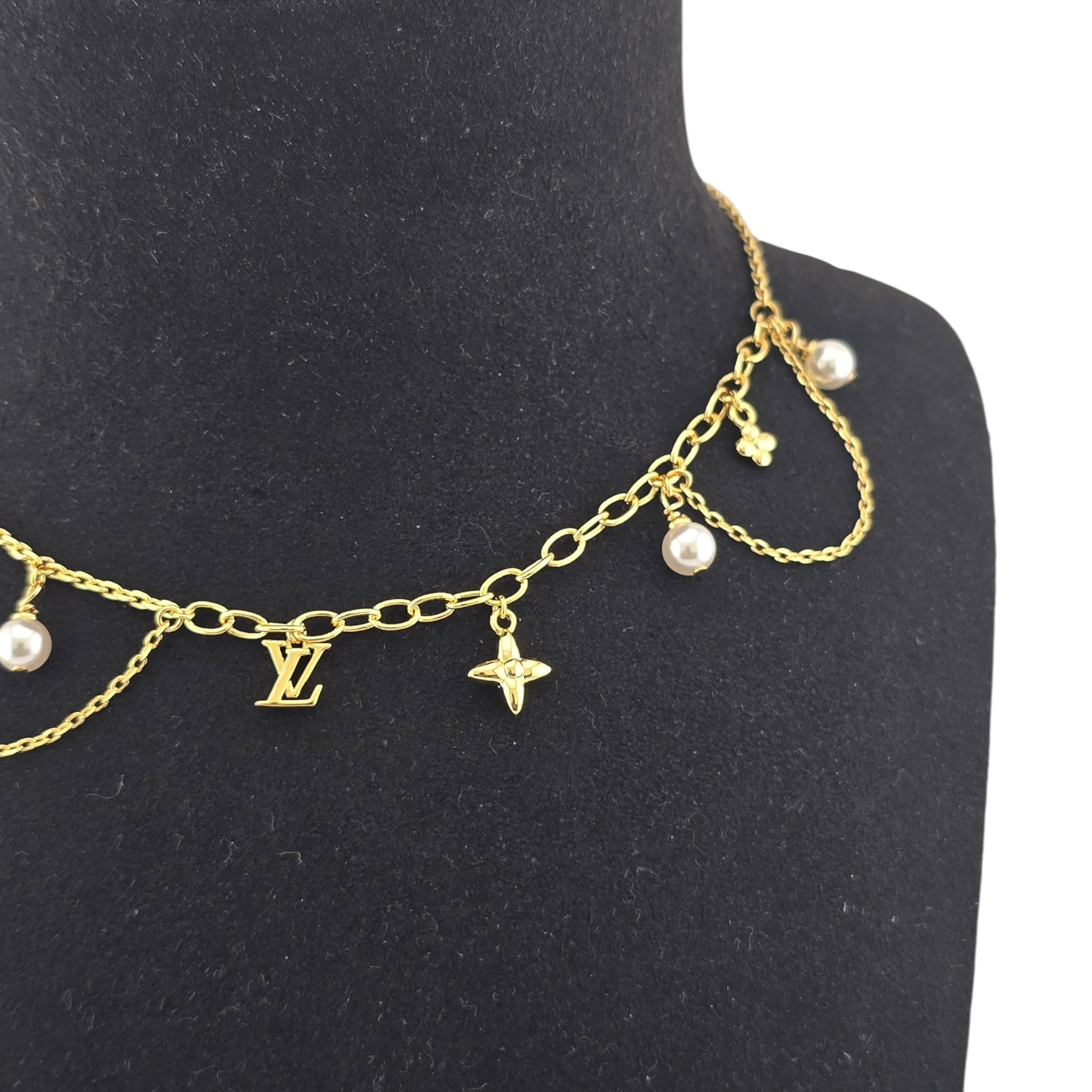 Louis Vuitton LV Blooming Pearls Gold  Necklace