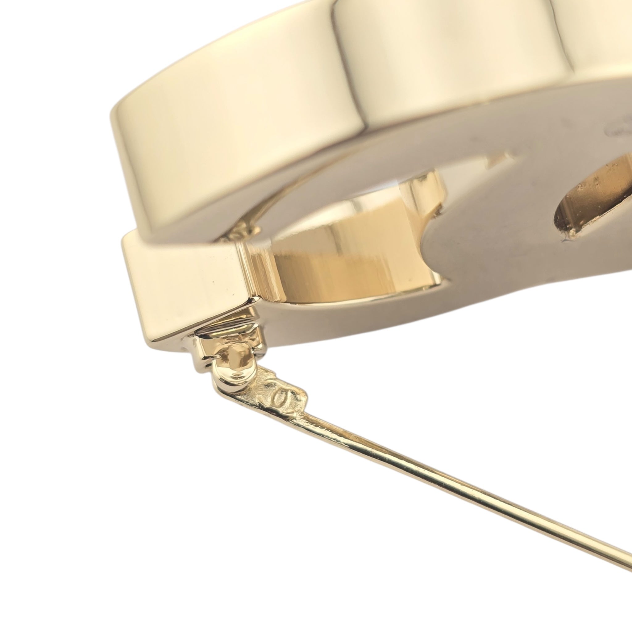 Chanel CC Pink Black Resin Gold Brooch 2023 CHANEL