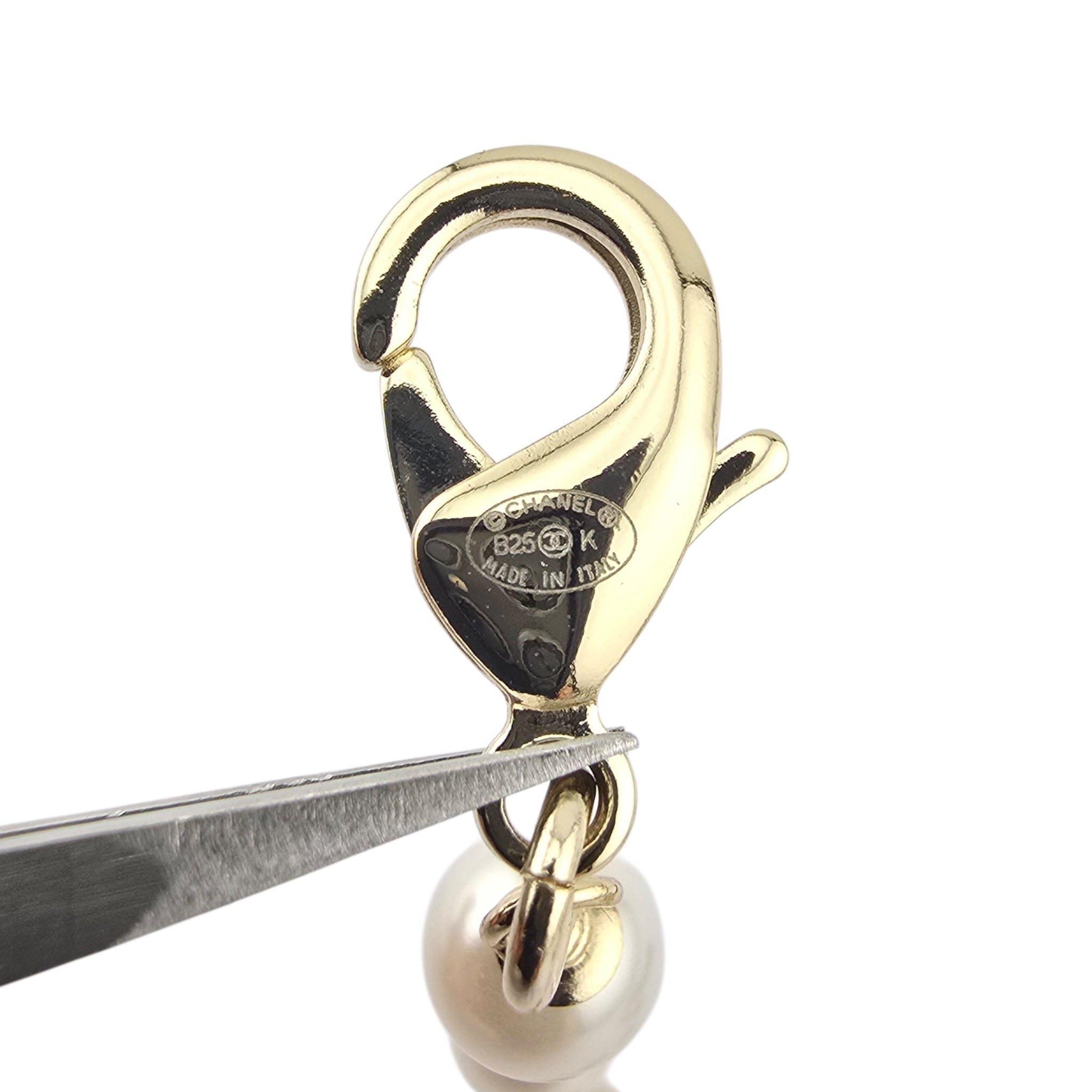 Chanel CC Gold Faux Pearl Pendant Necklace 2025