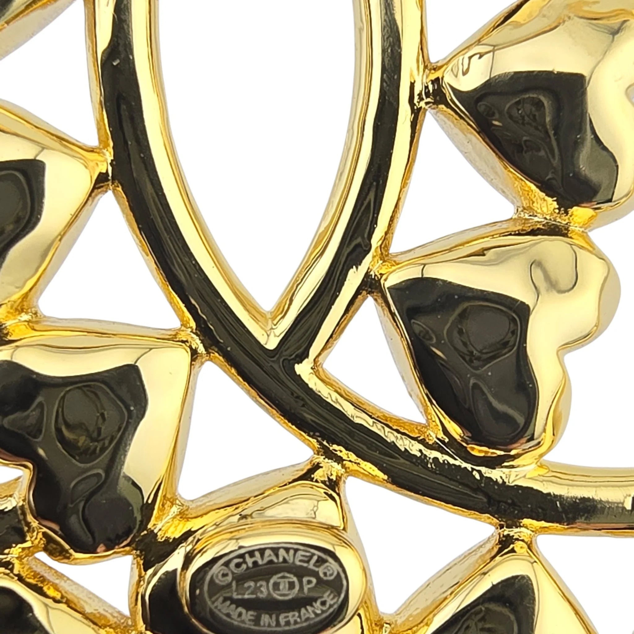 Chanel CC Metal Gold Hearts Brooch 2023 CHANEL