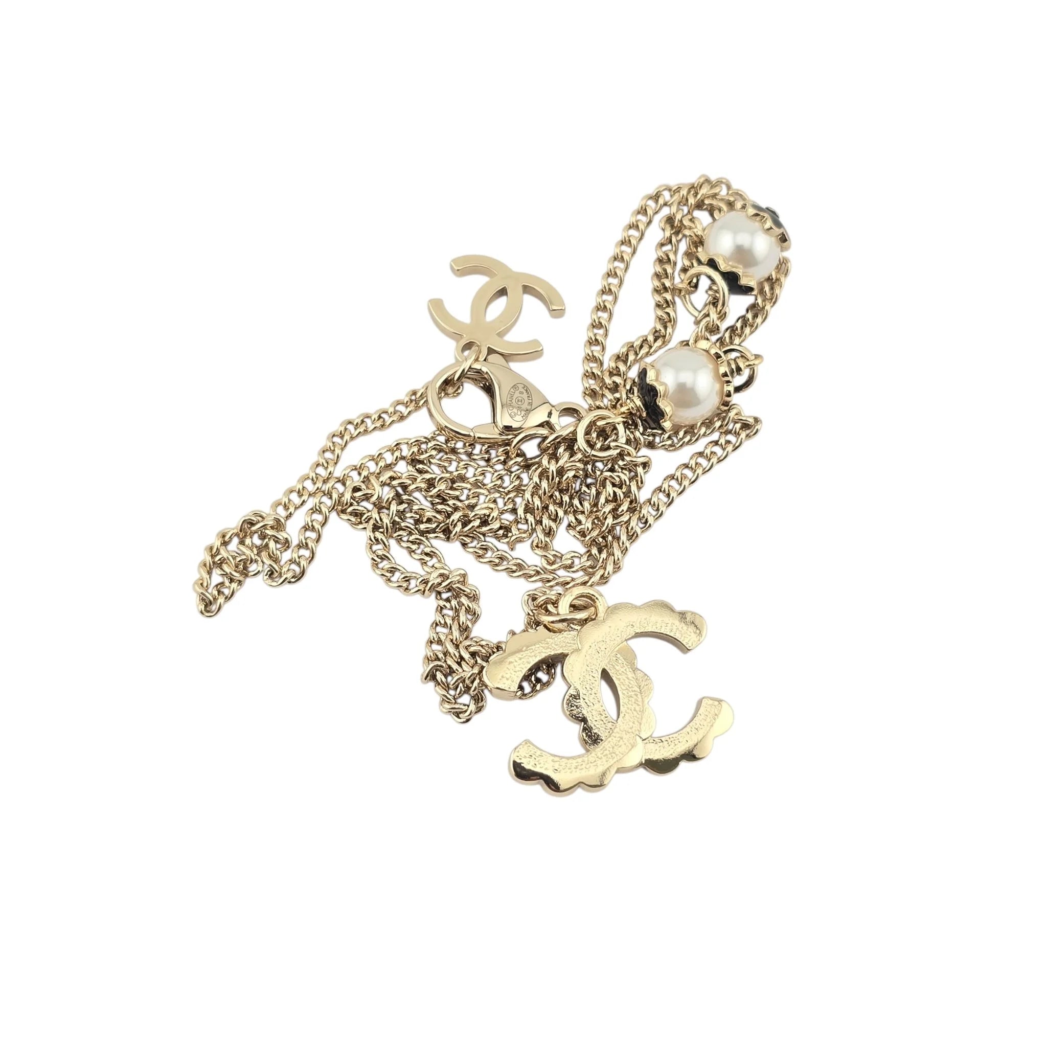 Chanel CC Pendant Pearl Gold Necklace Black White 2024 CHANEL