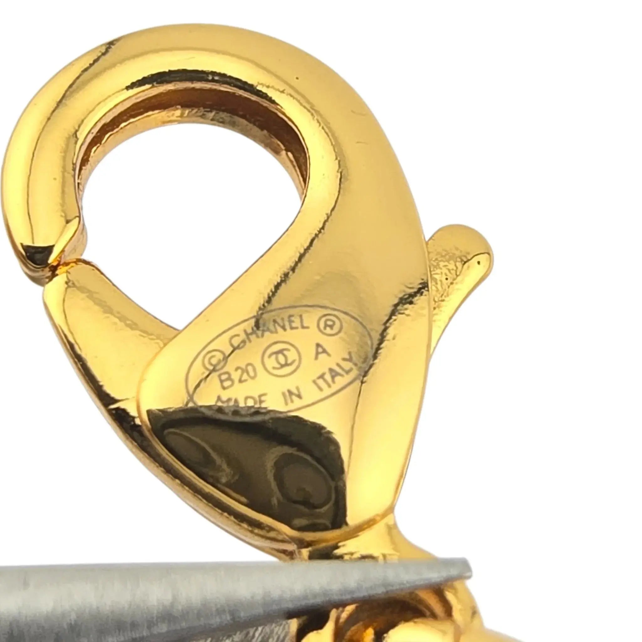 Chanel CC Faux Pearl Gold Button Pendant 2020 CHANEL