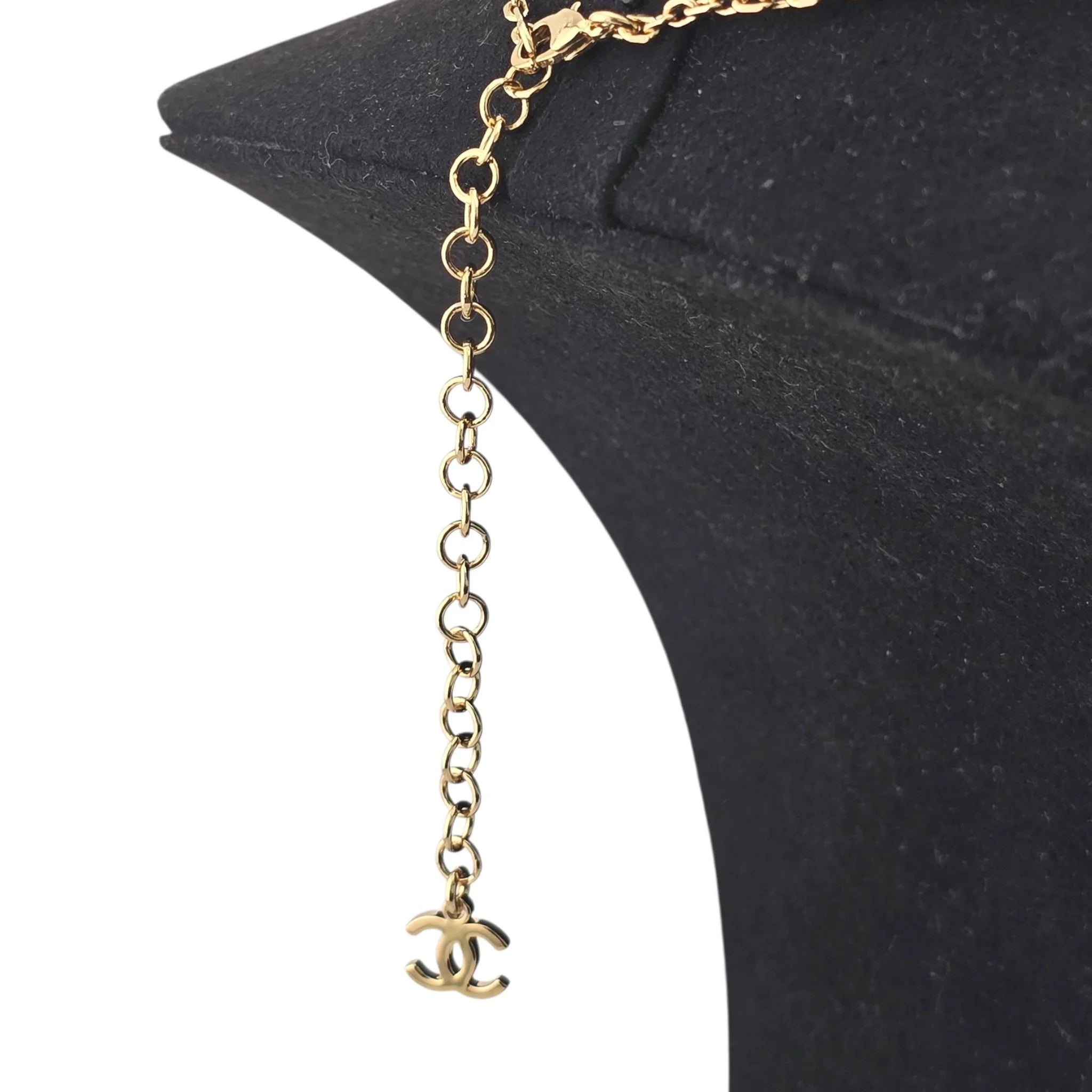 Chanel CC Round Gold Necklace 2025 CHANEL