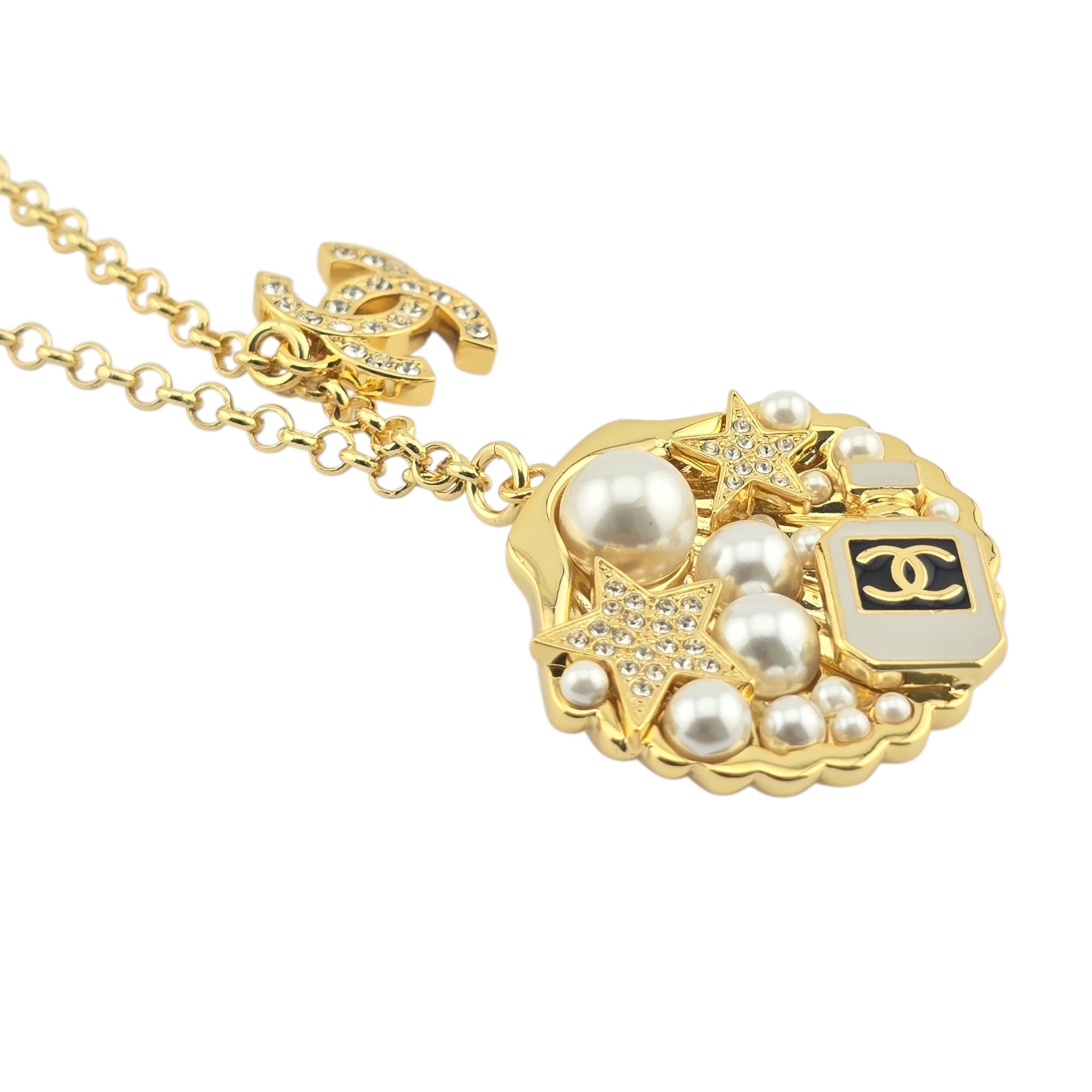 Chanel CC Shell Pendant Gold Necklace 2025 CHANEL