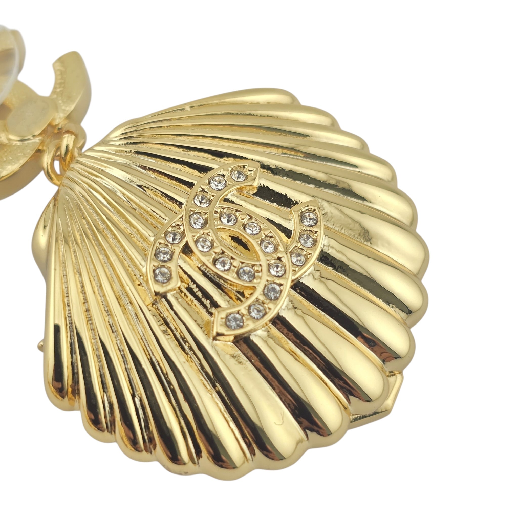 Chanel CC Shell Gold Faux Pearls Earrings 2025 CHANEL