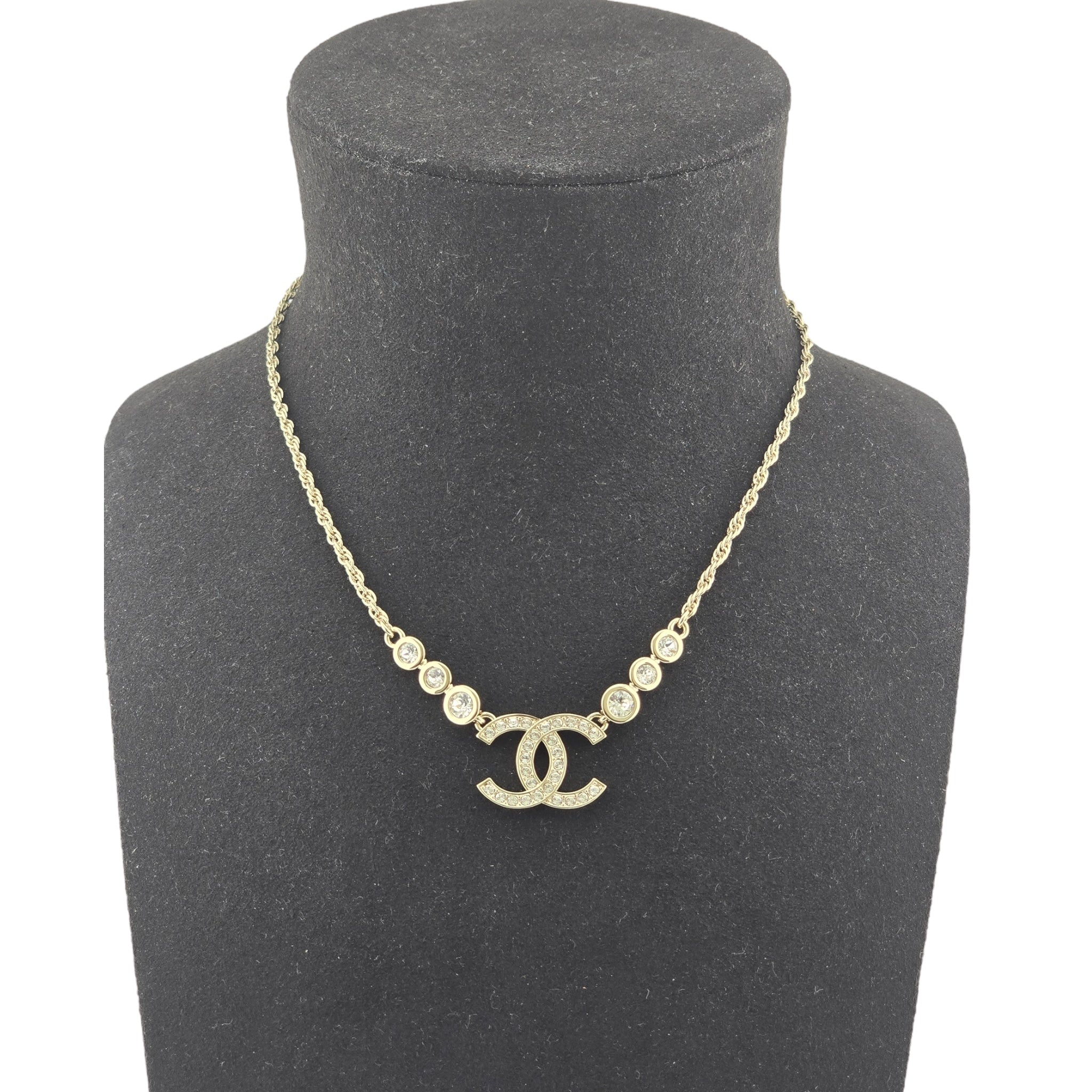 Chanel CC Metal Crystal Link Pendant Necklace Gold 2025 CHANEL
