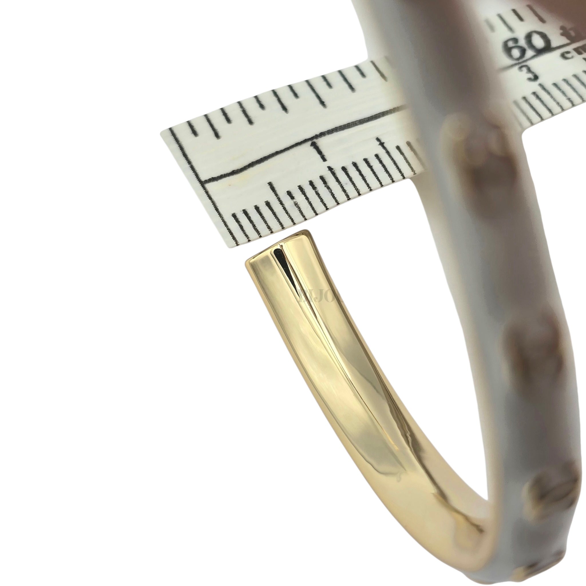 Chanel CC White/Gold Bangle 2024