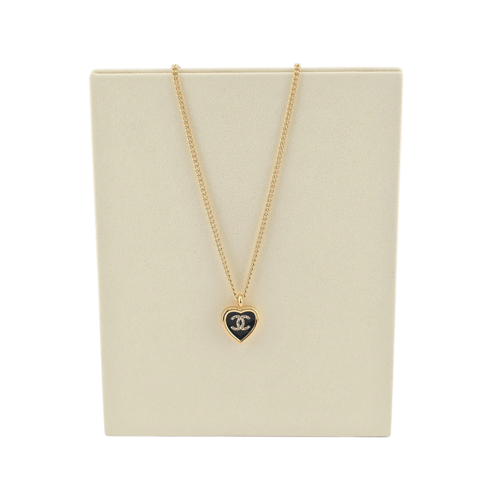 Chanel CC Gold Black Heart Pendant Necklace 2025 CHANEL