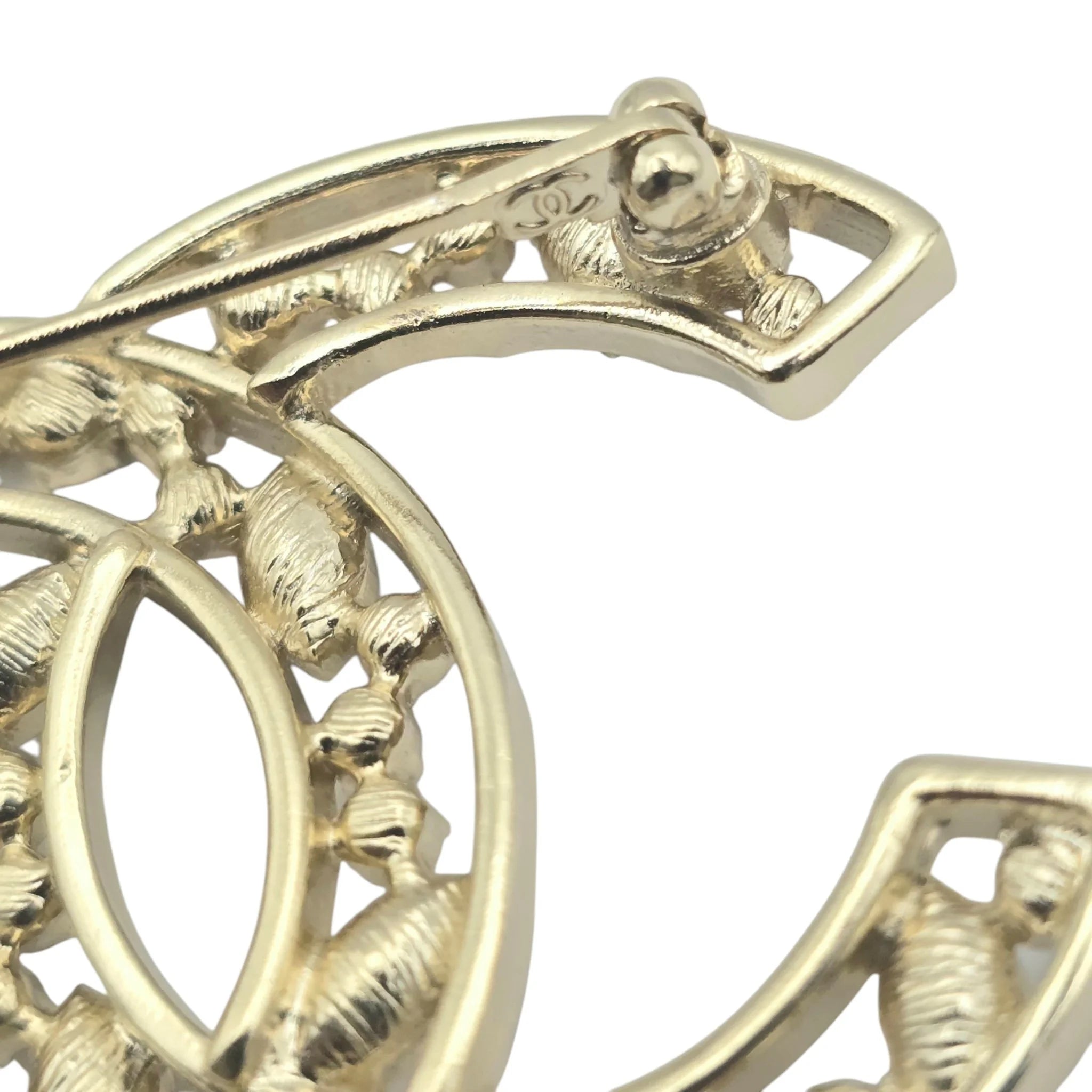 Chanel CC Gold/Crystal Brooch 2020 CHANEL