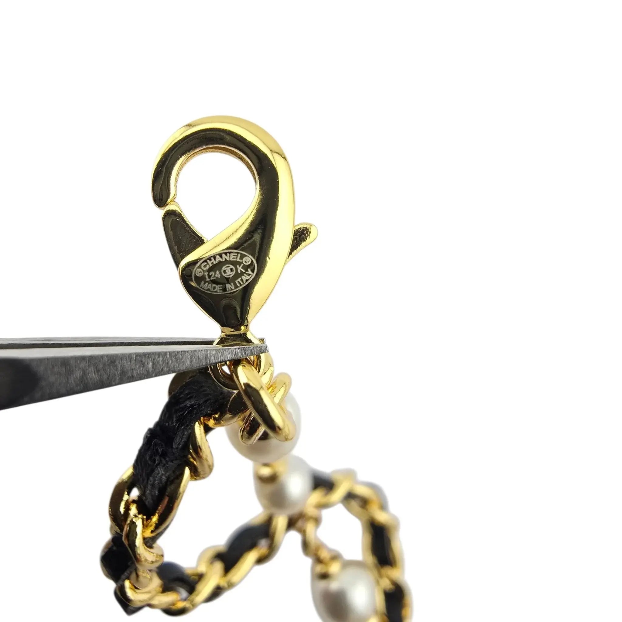 Chanel CC Faux Pearl Leather Necklace 2024 CHANEL