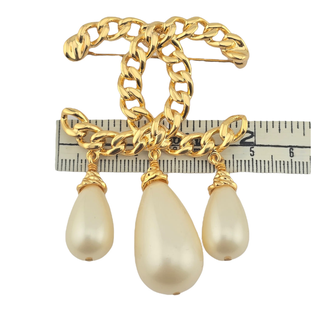 Chanel CC Gold Faux Pearl Brooch B20 K