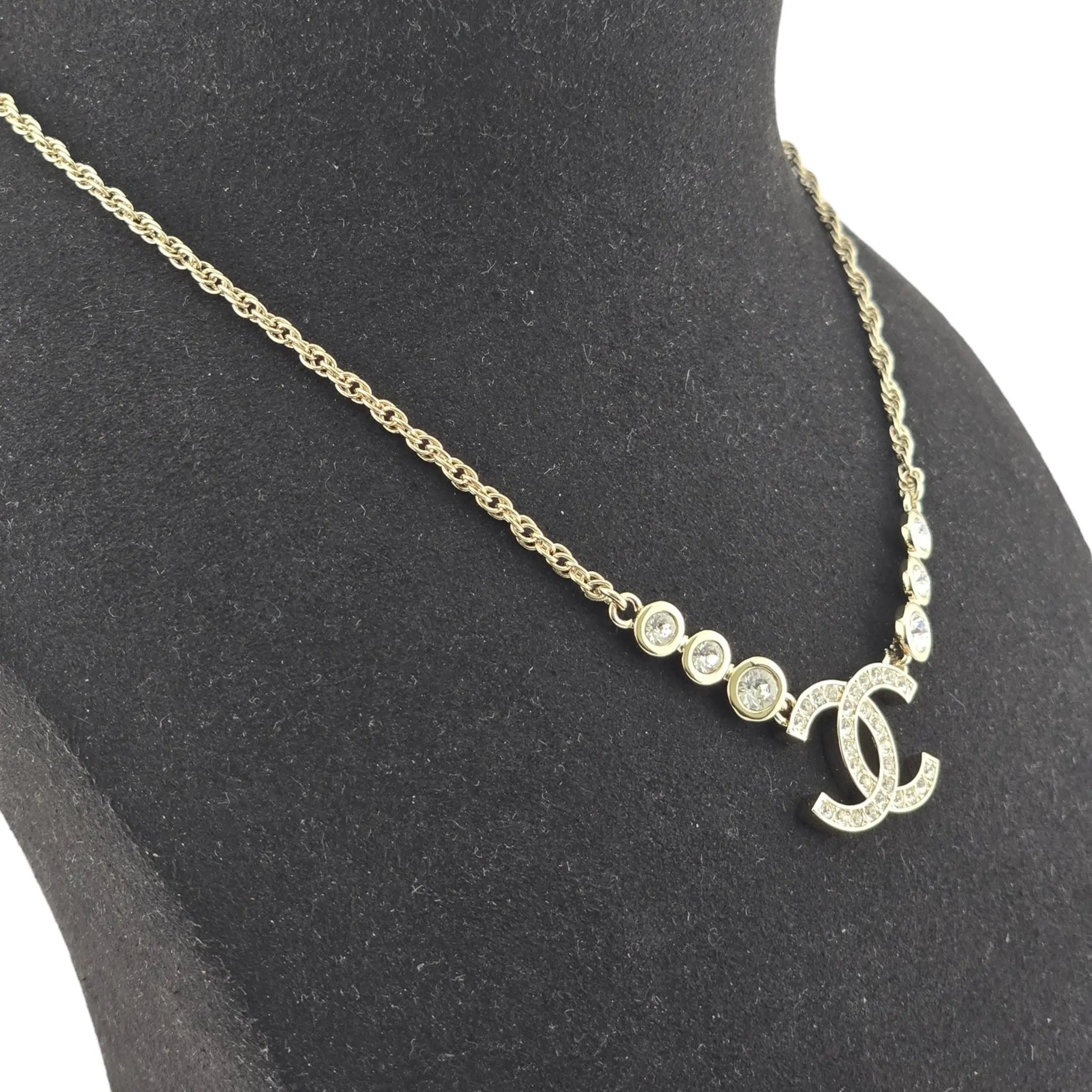 Chanel CC Metal Crystal Link Pendant Necklace Gold 2025 CHANEL