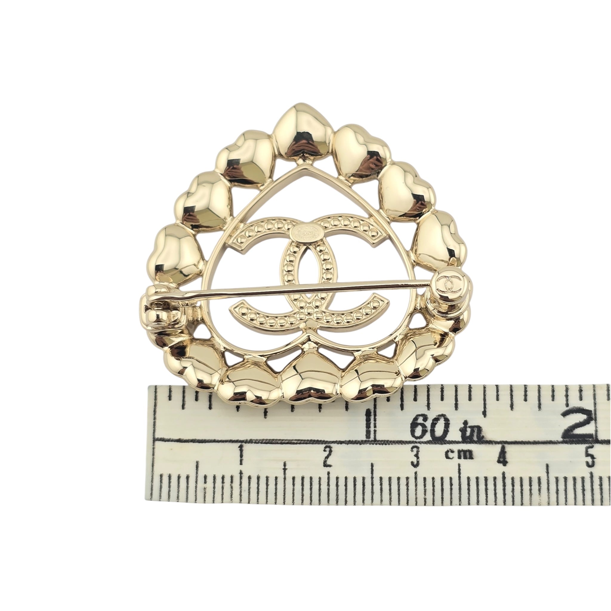 Chanel CC Crystal Gold Heart Brooch 2025