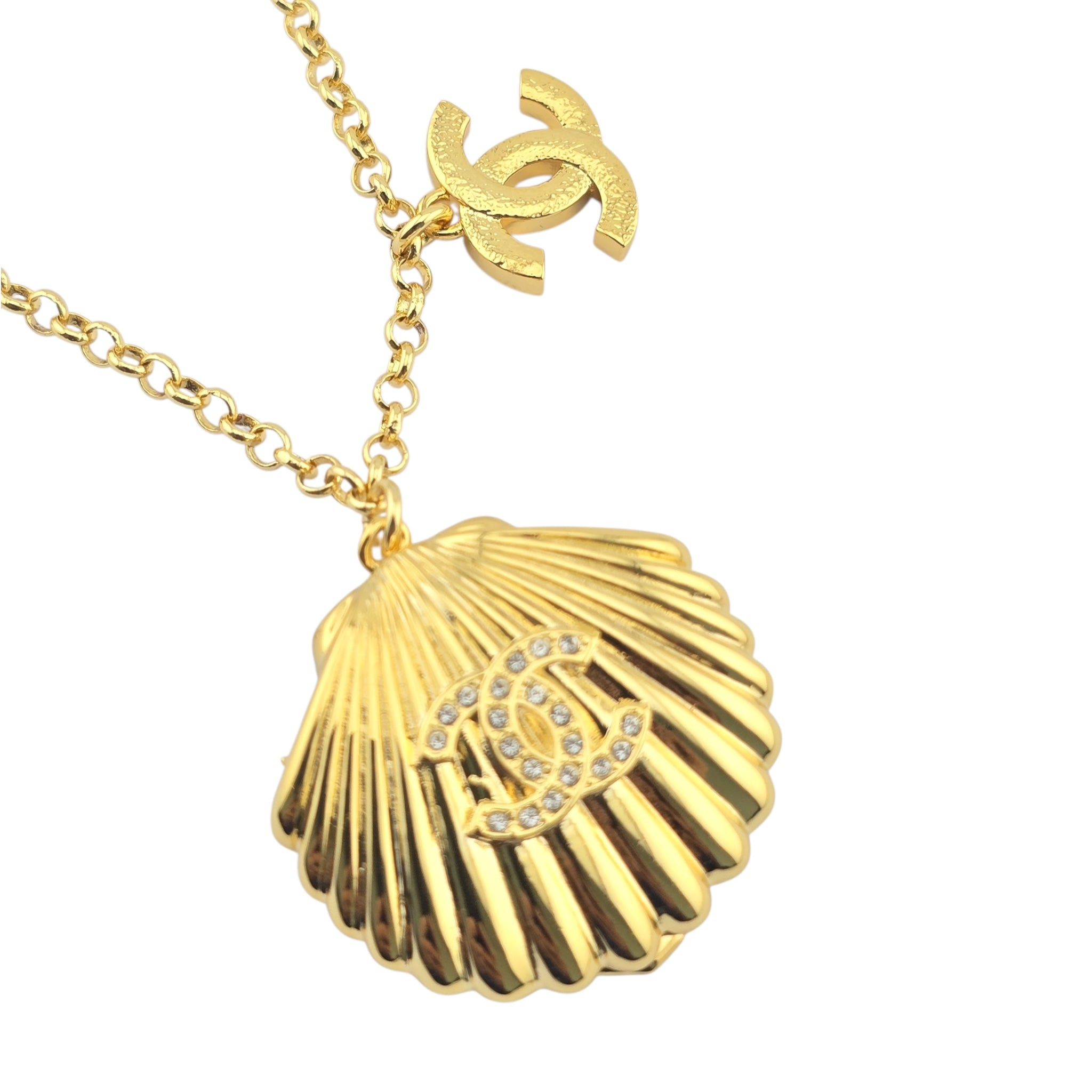 Chanel CC Shell Pendant Gold Necklace 2025 CHANEL