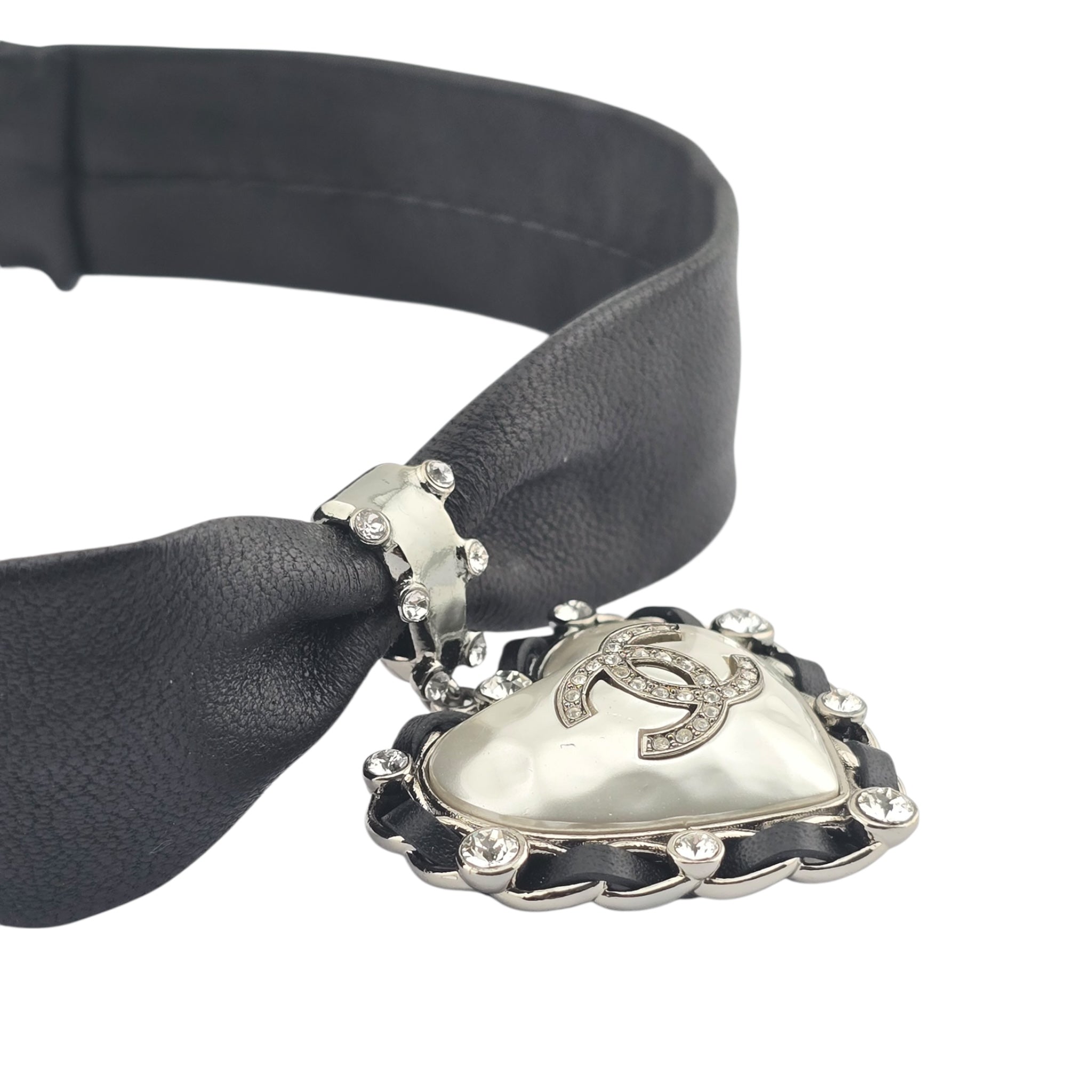 Chanel CC Lambskin Crystal Heart Choker Ruthenium Black CHANEL