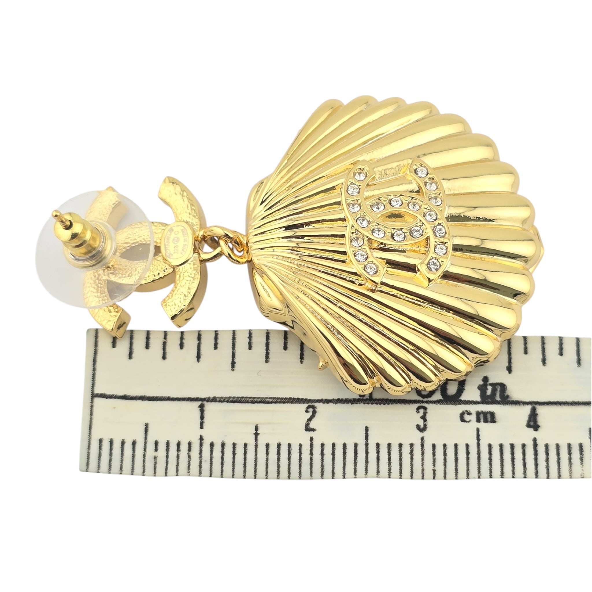 Chanel CC Shell Gold Faux Pearls Earrings 2025 CHANEL