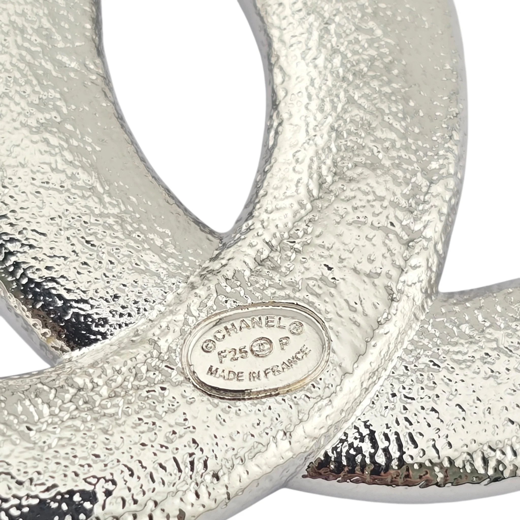 Chanel CC Silver Star Crystal Brooch 2025 CHANEL