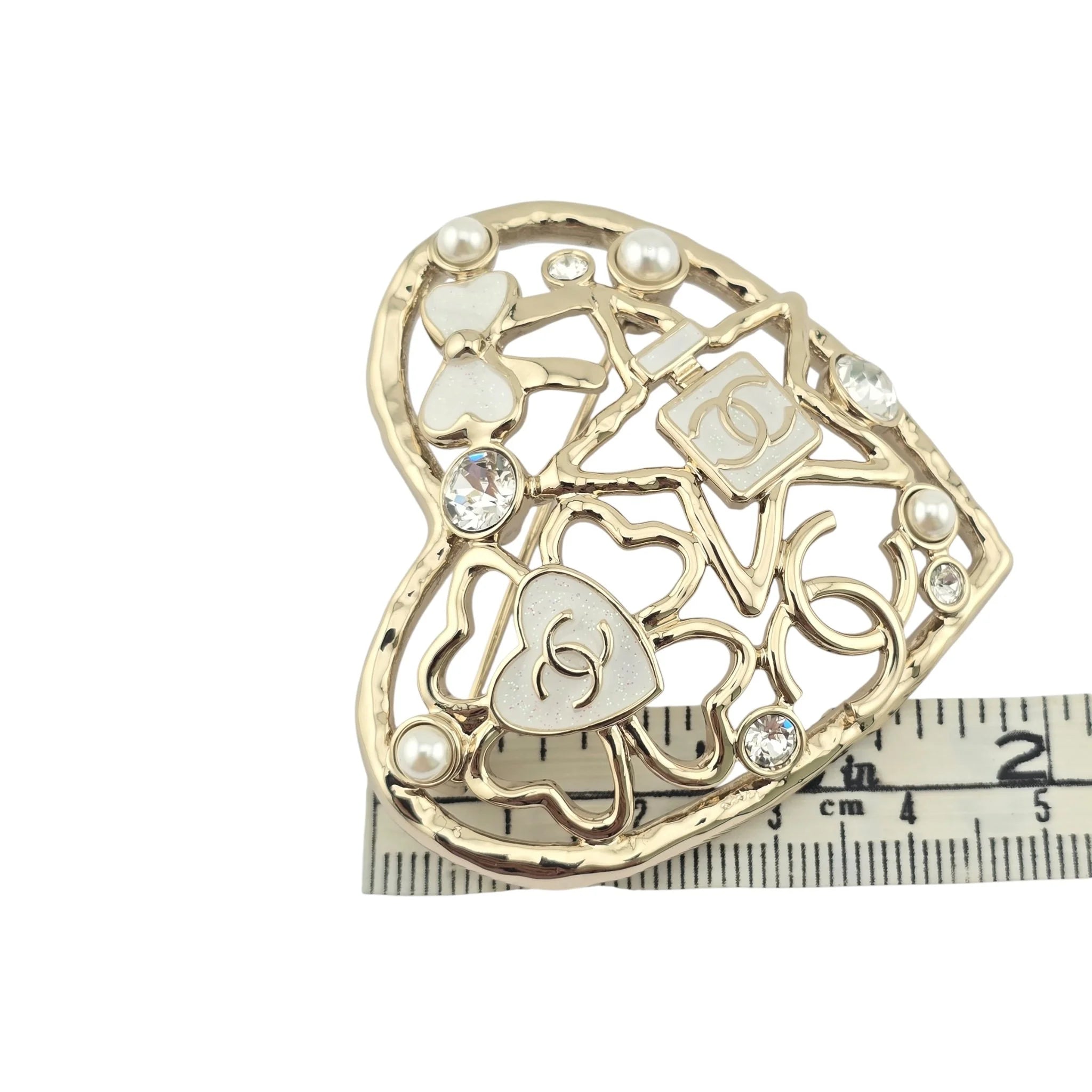 Chanel CC Heart Brooch 2025 CHANEL