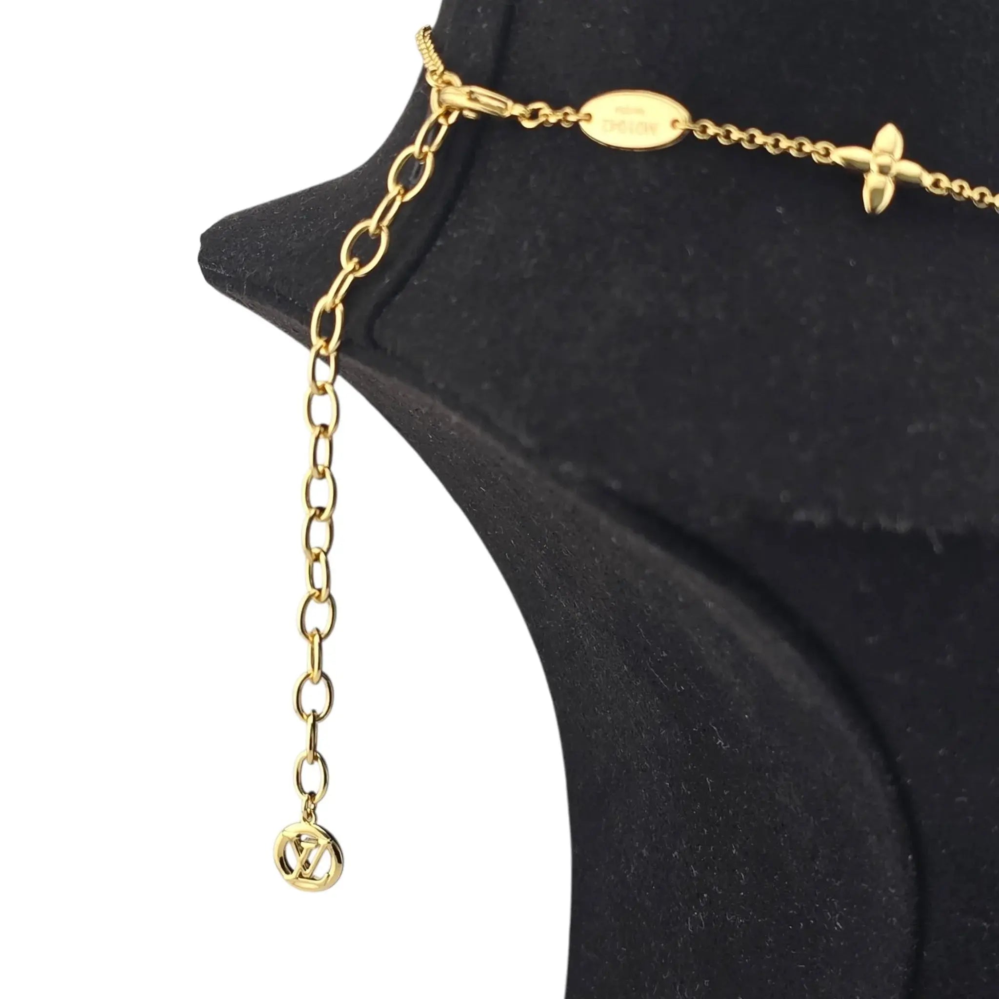 Louis Vuitton LV Heart Necklace LOUIS VUITTON