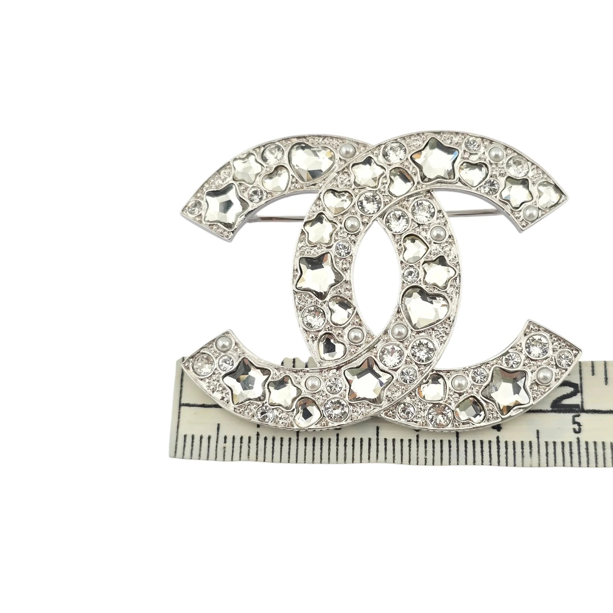 Chanel CC Silver Star Crystal Brooch 2025 CHANEL