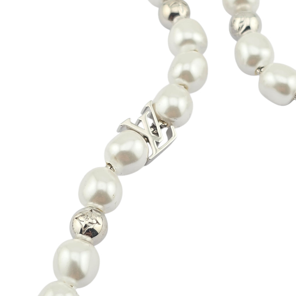 Louis Vuitton LV G LOUIS VUITTON