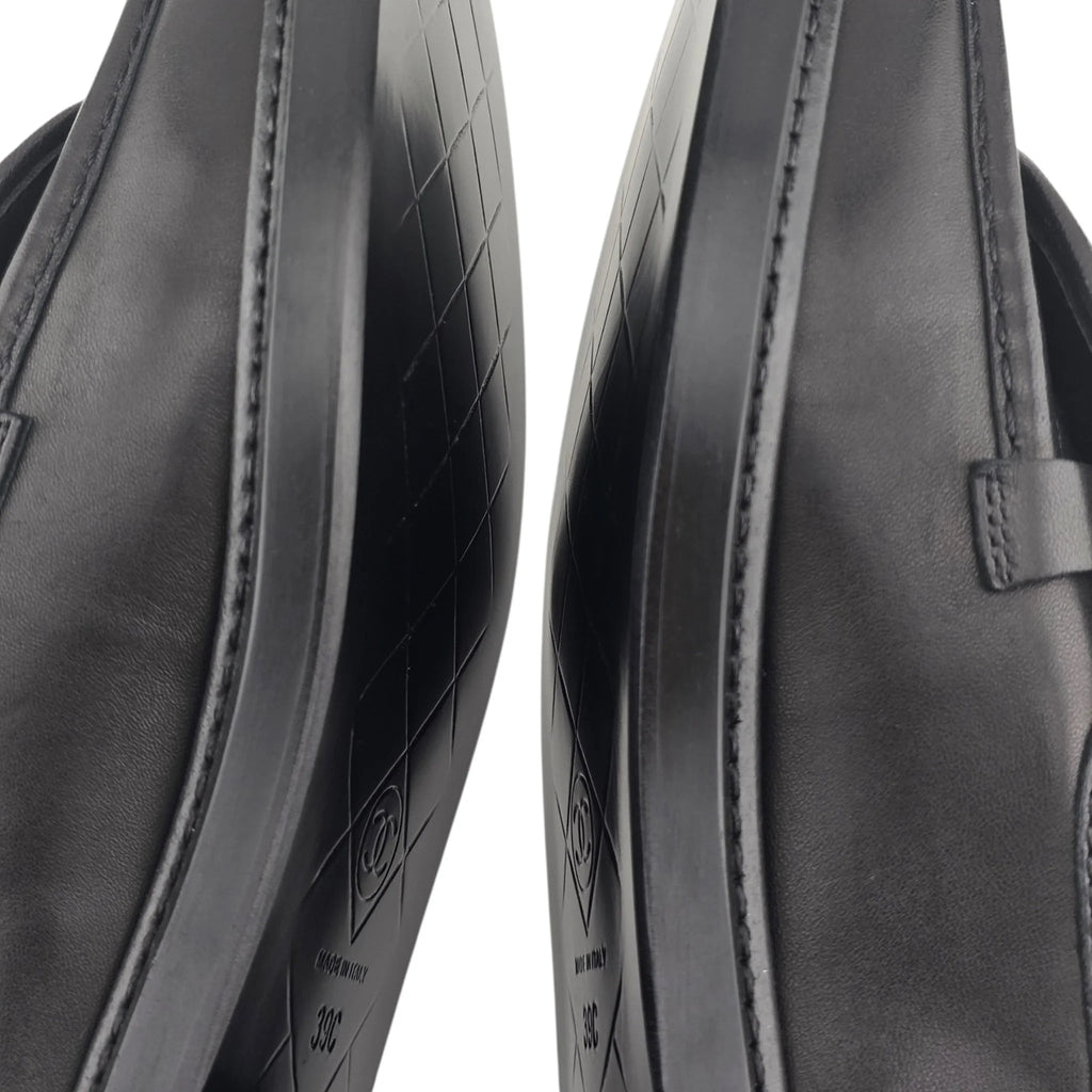 Chanel CC Lambskin Quilted Turnlock Loafers 39 Black CHANEL
