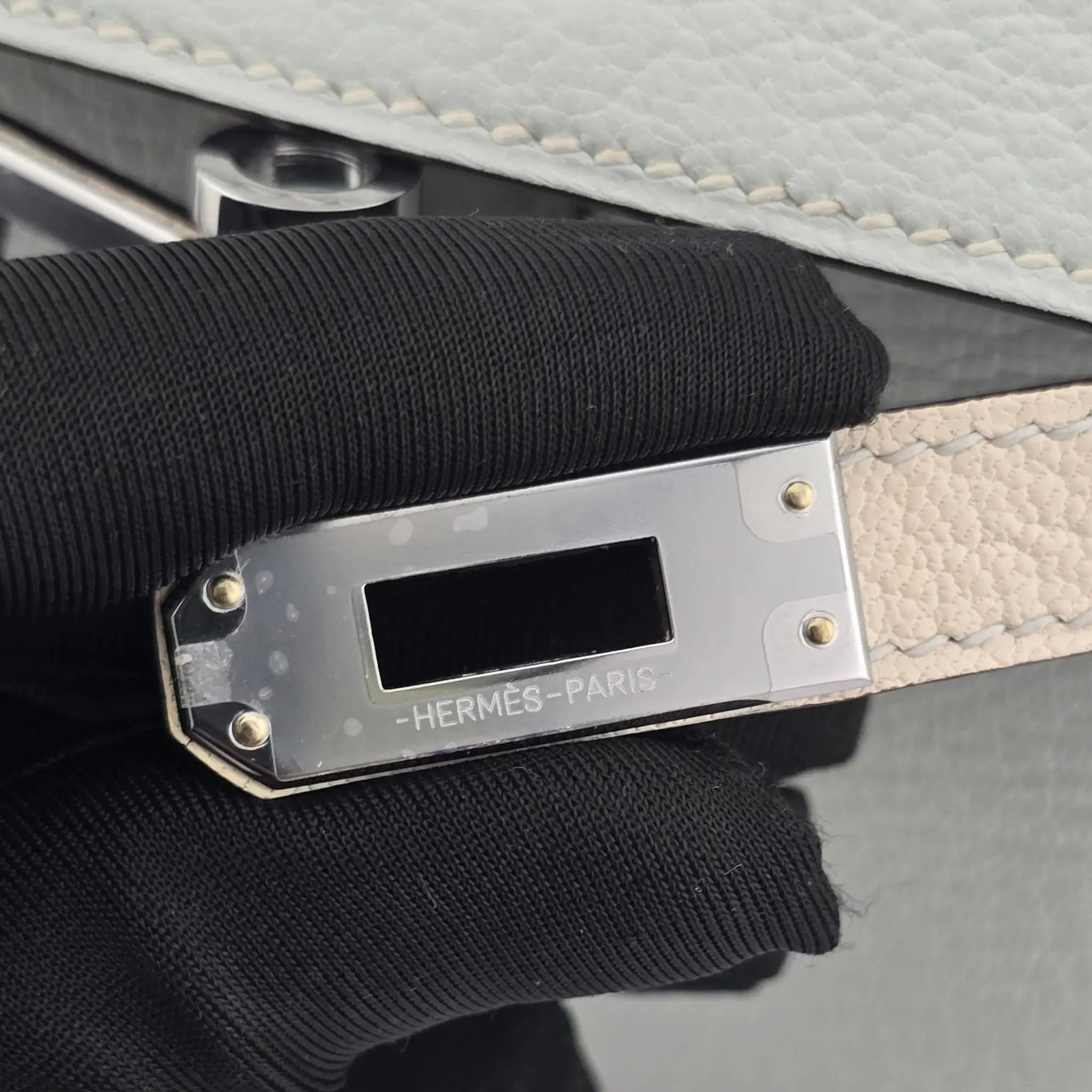 Hermes Chevre Mysore Horseshoe Mini Kelly Sellier 20 Bleu Brume Nata Bag HERMES