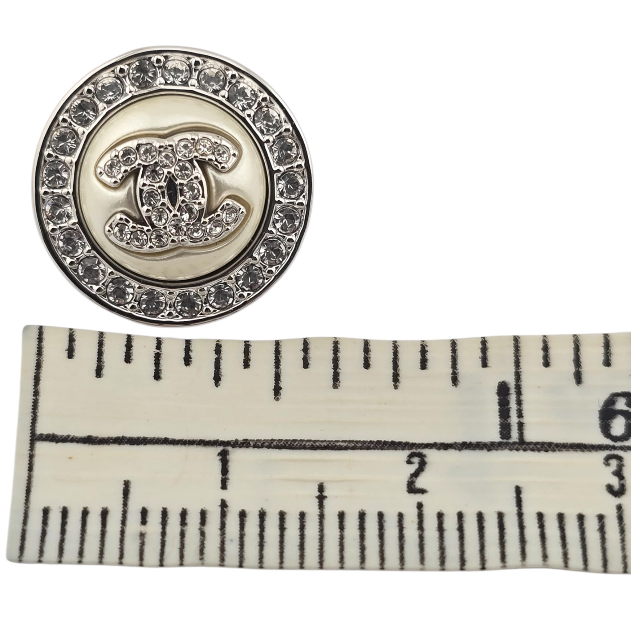 Chanel CC Pearl Crystal Round Earrings Silver 2025 CHANEL