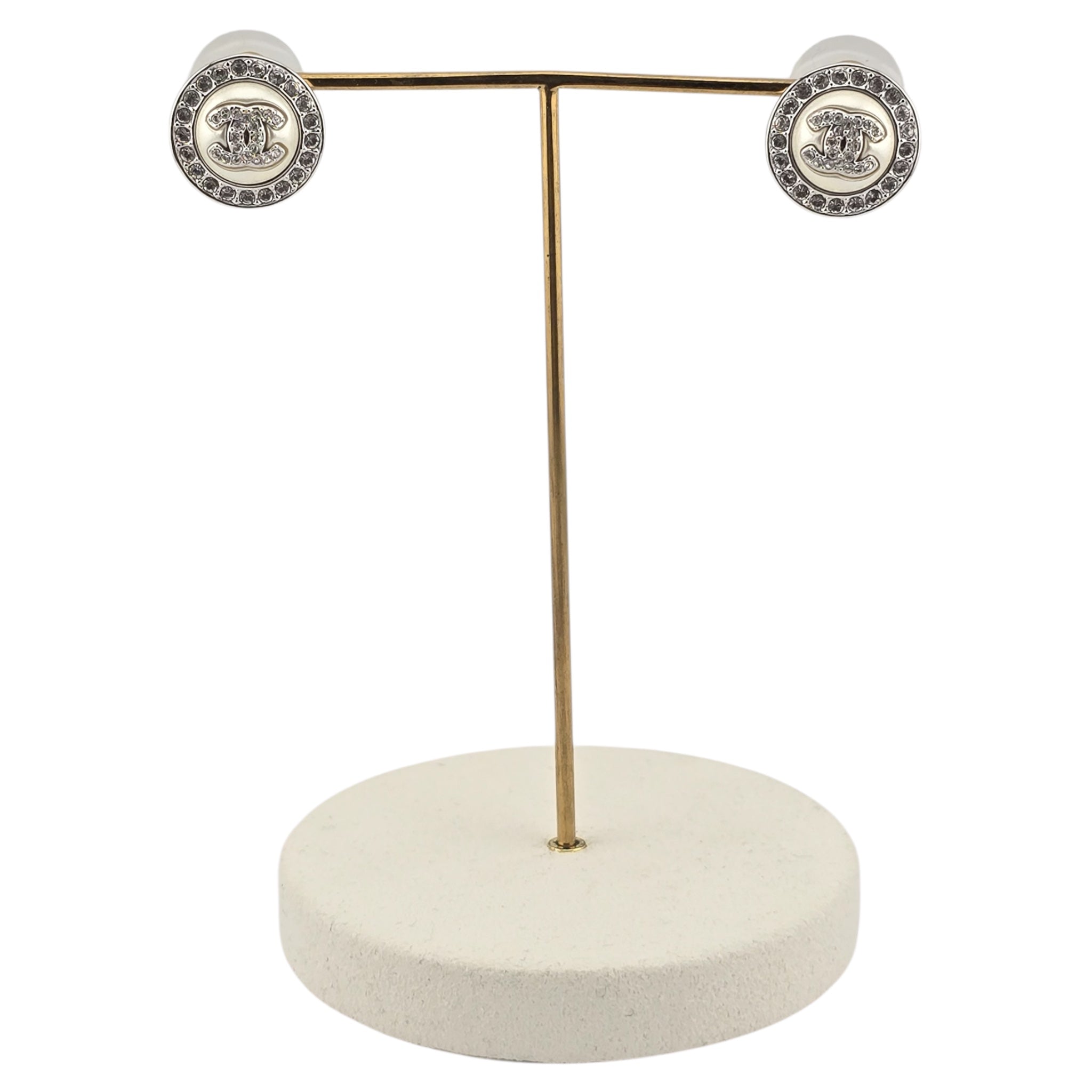 Chanel CC Pearl Crystal Round Earrings Silver 2025 CHANEL