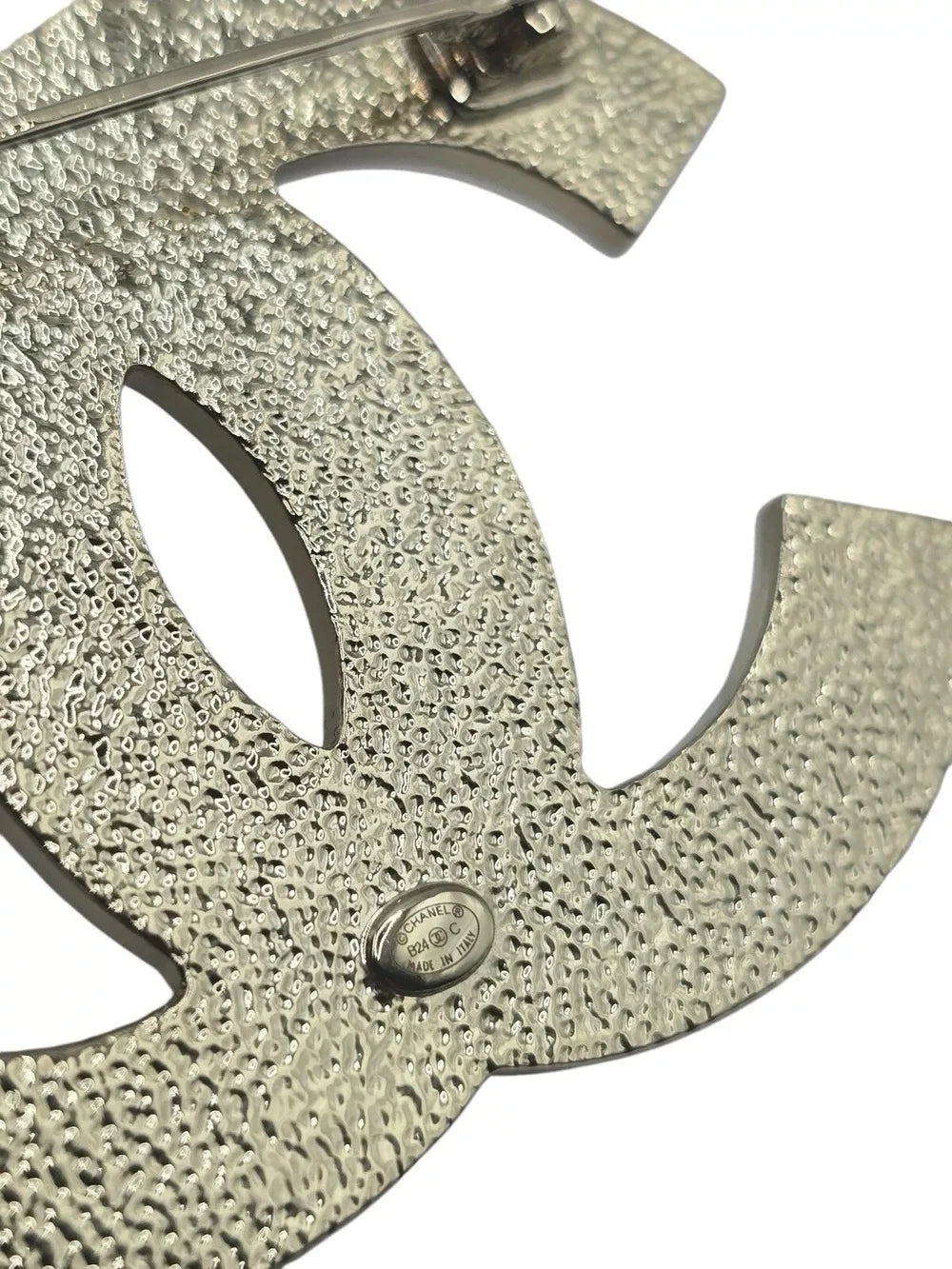 Chanel CC Gold/White Enamel Engraved Brooch 2024 CHANEL
